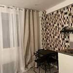 Modern Studio Bastille Paris